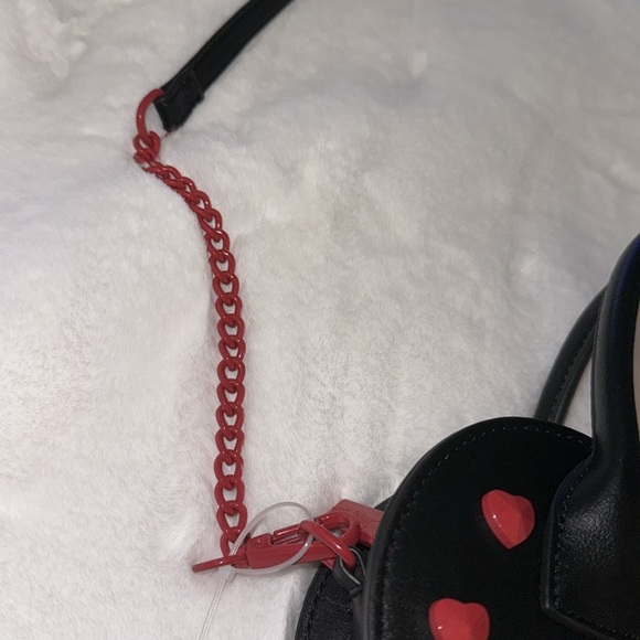 Betsey Johnson Black and Red Heart Crossbody Purse ♥️🖤♥️🖤 - Picture 3 of 13